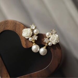 Elegant White Floral Pearl Earrings.